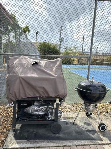 805 W Oakland Park Blvd D19, Oakland Park, FL 33311