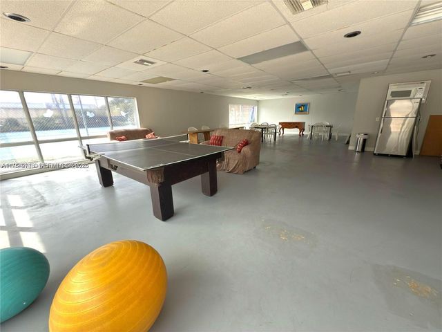 805 W Oakland Park Blvd D19, Oakland Park, FL 33311