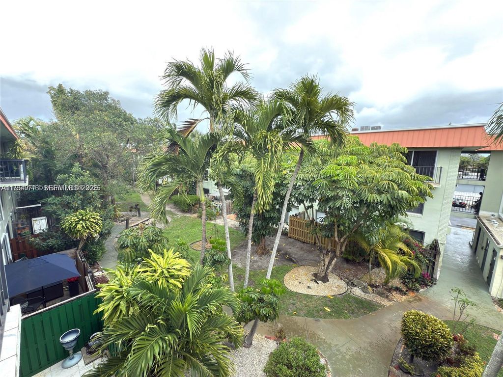 805 W Oakland Park Blvd D19, Oakland Park, FL 33311