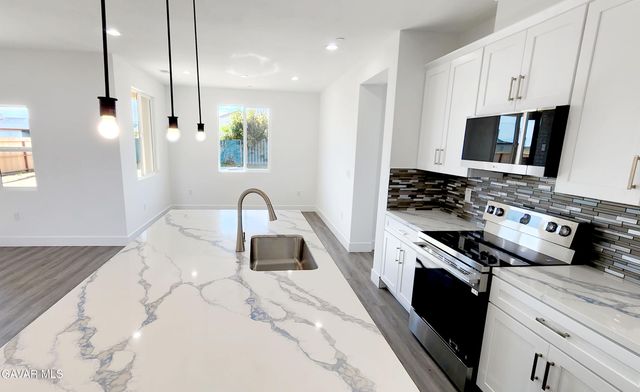 9010 Heather Avenue, California City, CA 93505