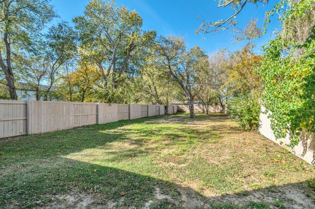1213 Mill Street, Gainesville, TX 76240