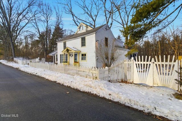 64 Putnam Road, Stillwater, NY 12170