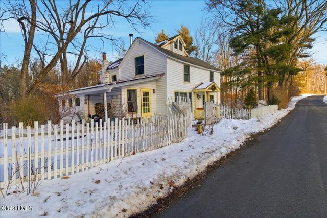 64 Putnam Road, Stillwater, NY 12170