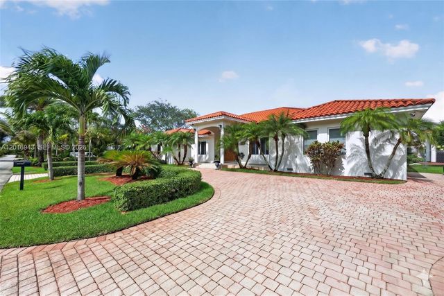 18461 SW 83rd Avenue, Cutler Bay, FL 33157
