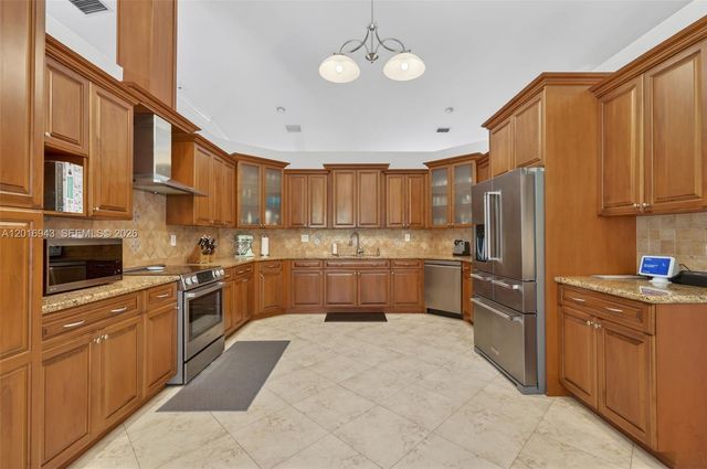 18461 SW 83rd Avenue, Cutler Bay, FL 33157