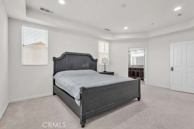 9849 Dreams, San Fernando, CA 91345