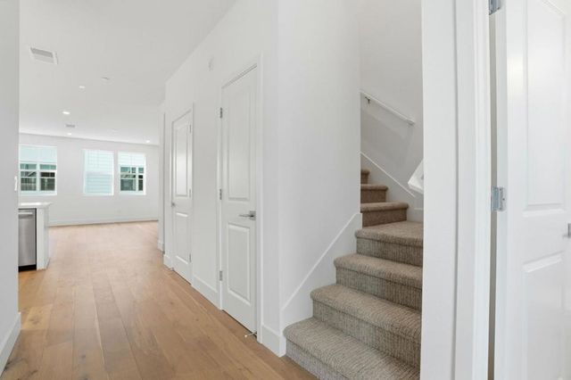 2737 Oak Road, Walnut Creek, CA 94597