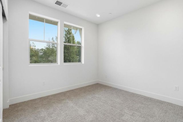 2737 Oak Road, Walnut Creek, CA 94597