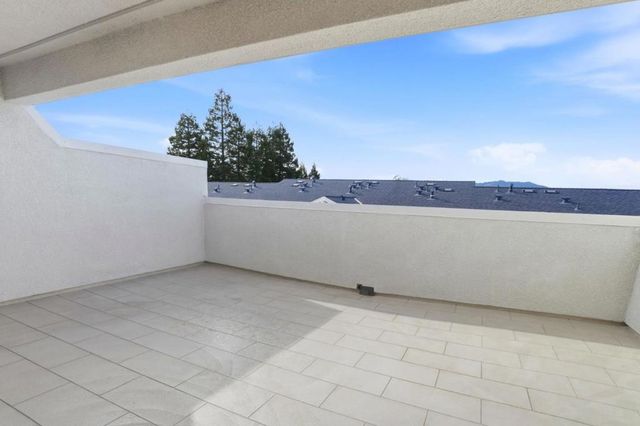 2737 Oak Road, Walnut Creek, CA 94597