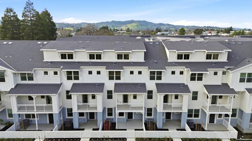 2737 Oak Road, Walnut Creek, CA 94597