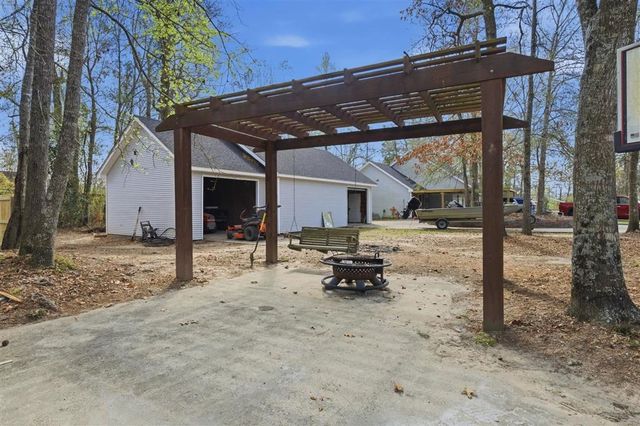 844 Theriot Road, Lake Charles, LA 70611