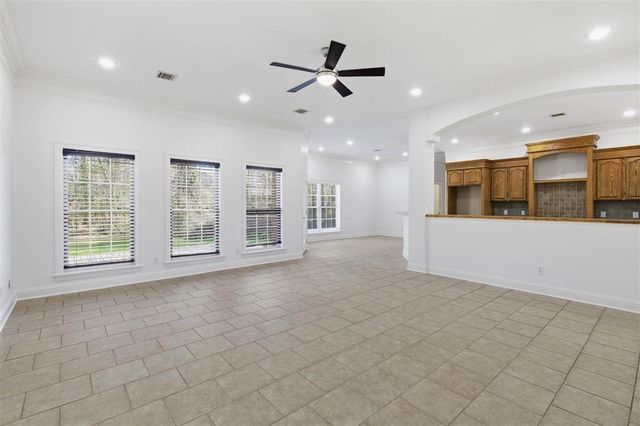 844 Theriot Road, Lake Charles, LA 70611