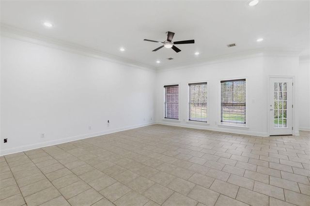 844 Theriot Road, Lake Charles, LA 70611