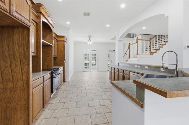 844 Theriot Road, Lake Charles, LA 70611