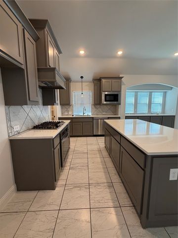 1507 Nighthawk Lane, Mansfield, TX 76063
