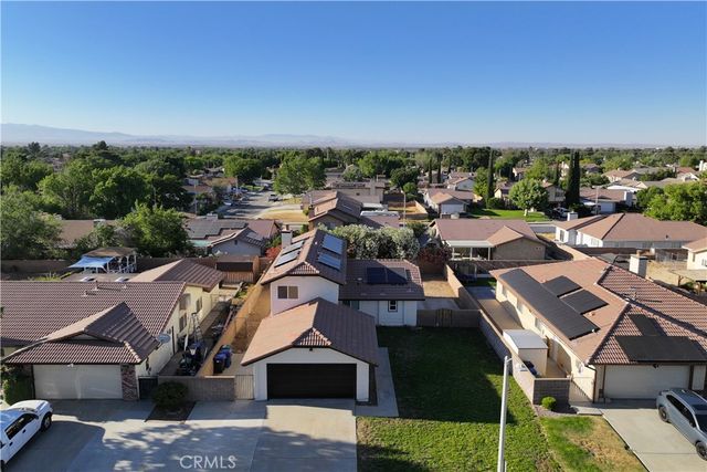 2117 W Avenue K15, Lancaster, CA 93536
