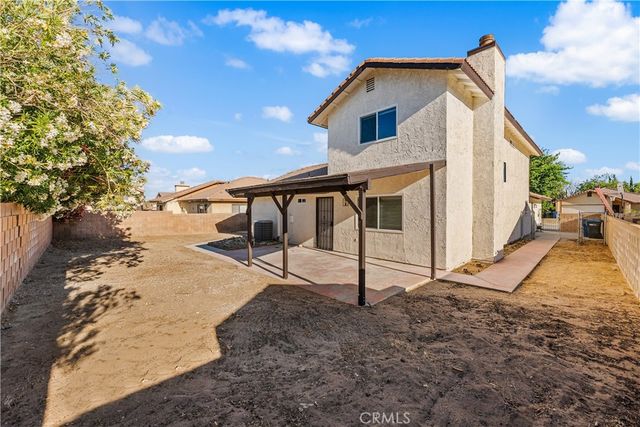 2117 W Avenue K15, Lancaster, CA 93536
