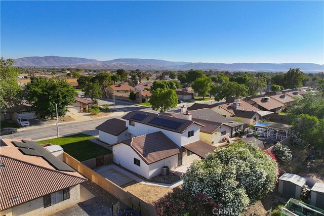 2117 W Avenue K15, Lancaster, CA 93536