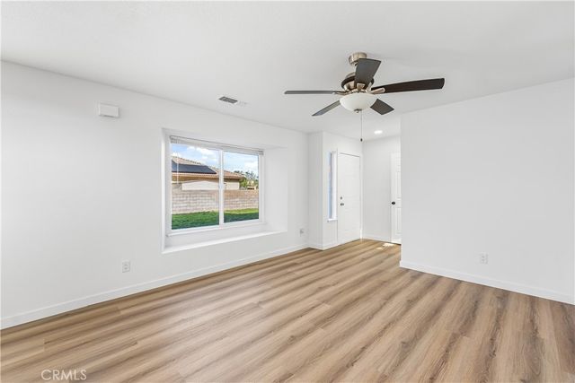 2117 W Avenue K15, Lancaster, CA 93536