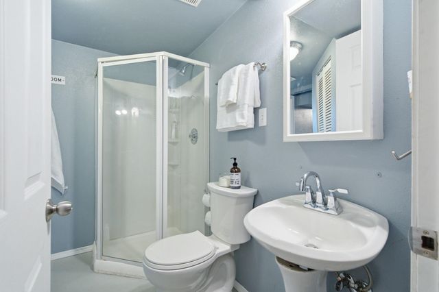 5128 N Belt St, Spokane, WA 99205