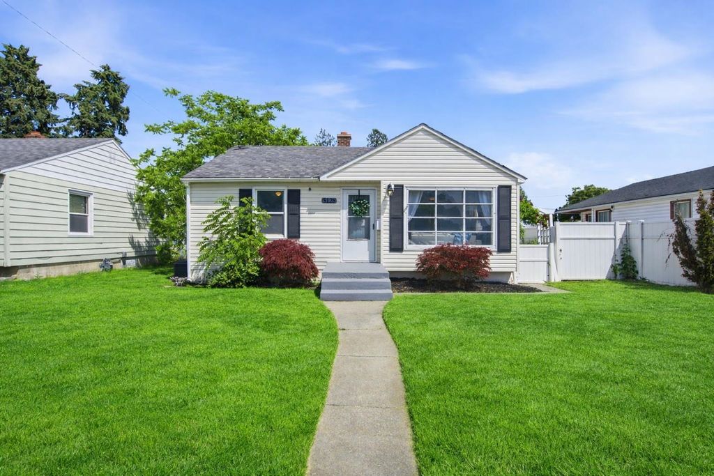5128 N Belt St, Spokane, WA 99205