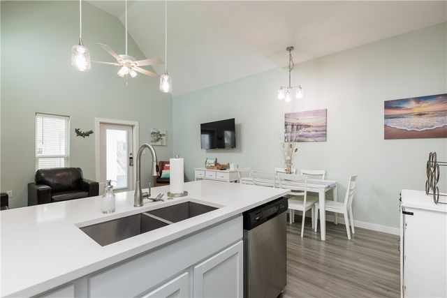 14921 Pirates Cove Dr, Corpus Christi, TX 78418