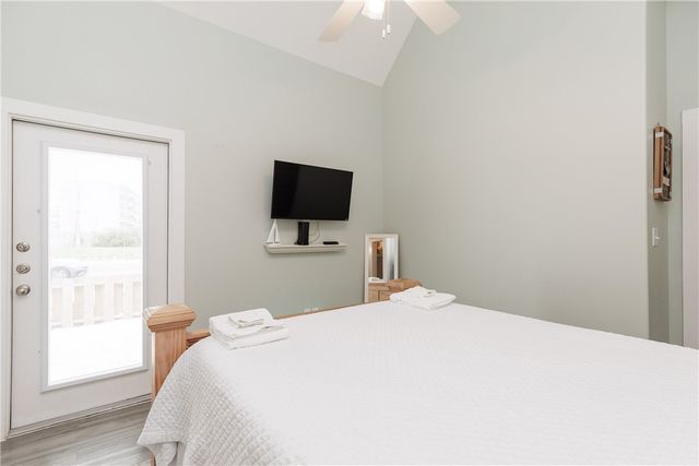 14921 Pirates Cove Dr, Corpus Christi, TX 78418