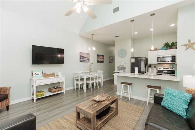 14921 Pirates Cove Dr, Corpus Christi, TX 78418