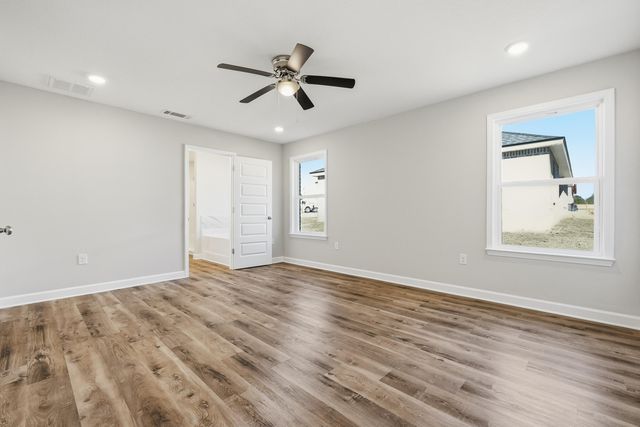 1576 Texas Parkway, Crestview, FL 32536