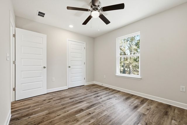 1576 Texas Parkway, Crestview, FL 32536