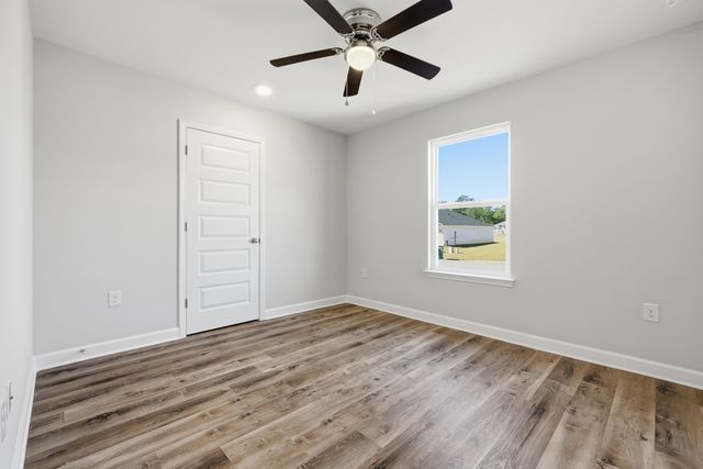 1576 Texas Parkway, Crestview, FL 32536