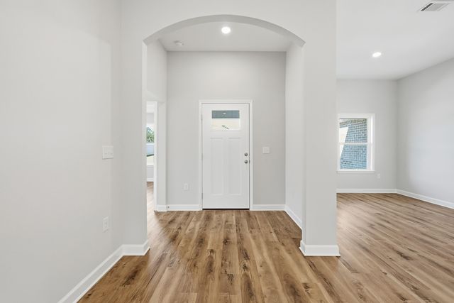 1576 Texas Parkway, Crestview, FL 32536