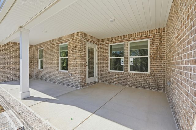 1576 Texas Parkway, Crestview, FL 32536