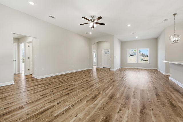 1576 Texas Parkway, Crestview, FL 32536