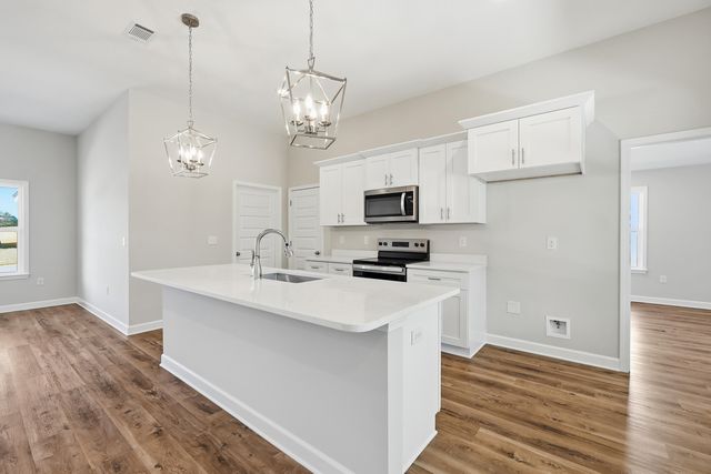 1576 Texas Parkway, Crestview, FL 32536