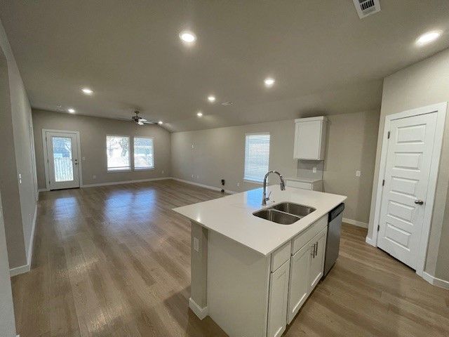 2210 S 10th Street, Rogers, AR 72758