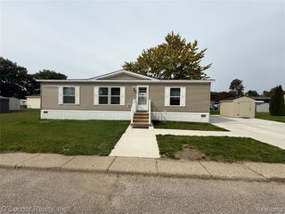 3333 Ravenswood #82 Road, Marysville, MI 48040
