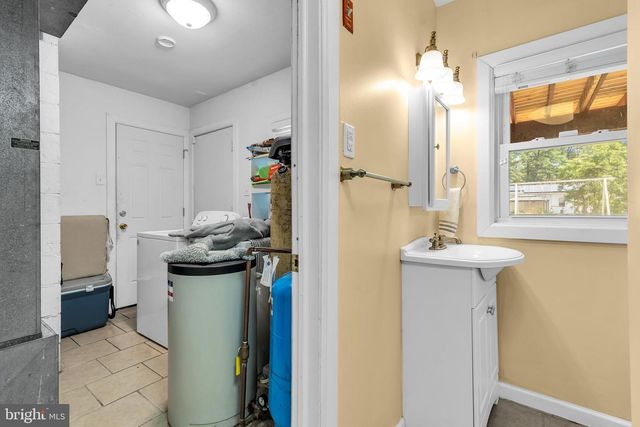 319 SEMINOLE TRL, Browns Mills, NJ 08015