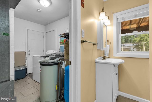 319 SEMINOLE TRL, Browns Mills, NJ 08015
