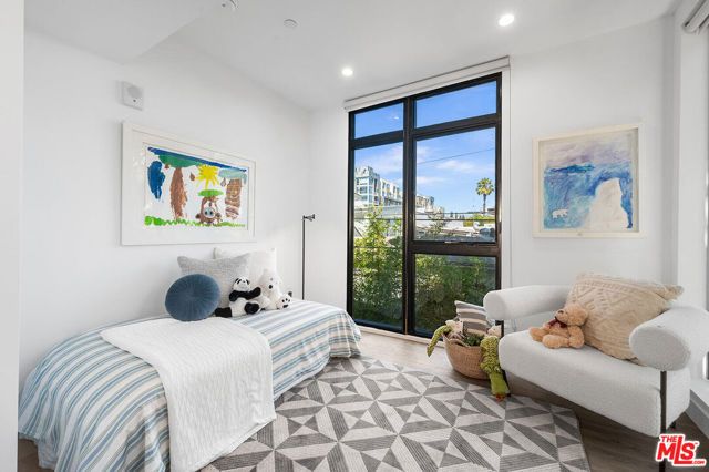1016 N Martel Avenue TH 108, West Hollywood, CA 90046