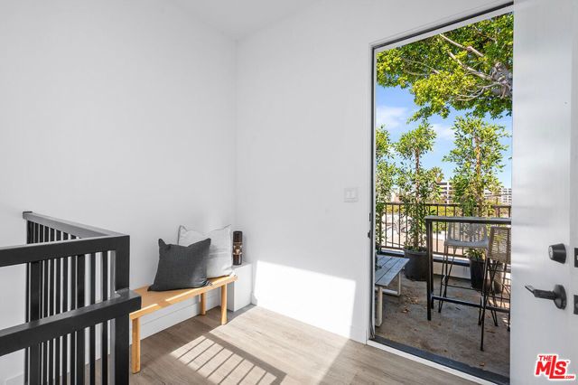 1016 N Martel Avenue TH 108, West Hollywood, CA 90046