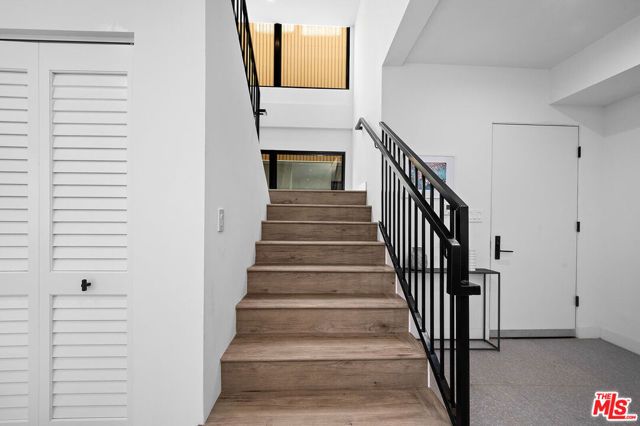1016 N Martel Avenue TH 108, West Hollywood, CA 90046