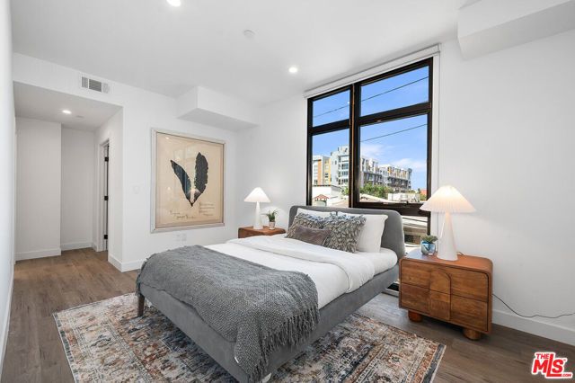 1016 N Martel Avenue TH 108, West Hollywood, CA 90046