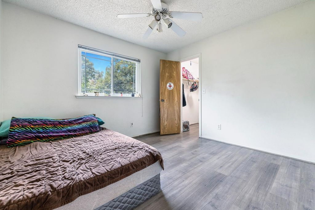 Image 12 of property listing at 12783 Road 34 1/2, Madera, CA 93636