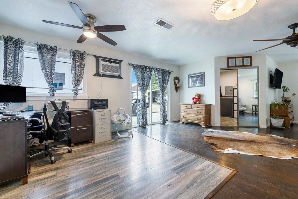 Image 19 of property listing at 12783 Road 34 1/2, Madera, CA 93636