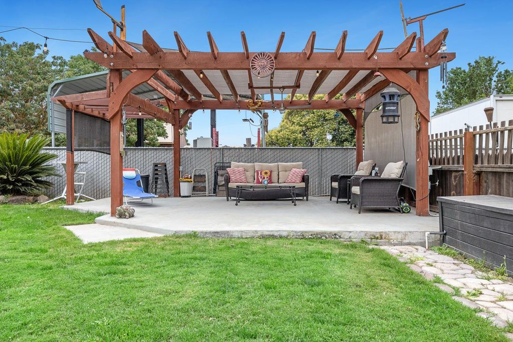 Image 28 of property listing at 12783 Road 34 1/2, Madera, CA 93636