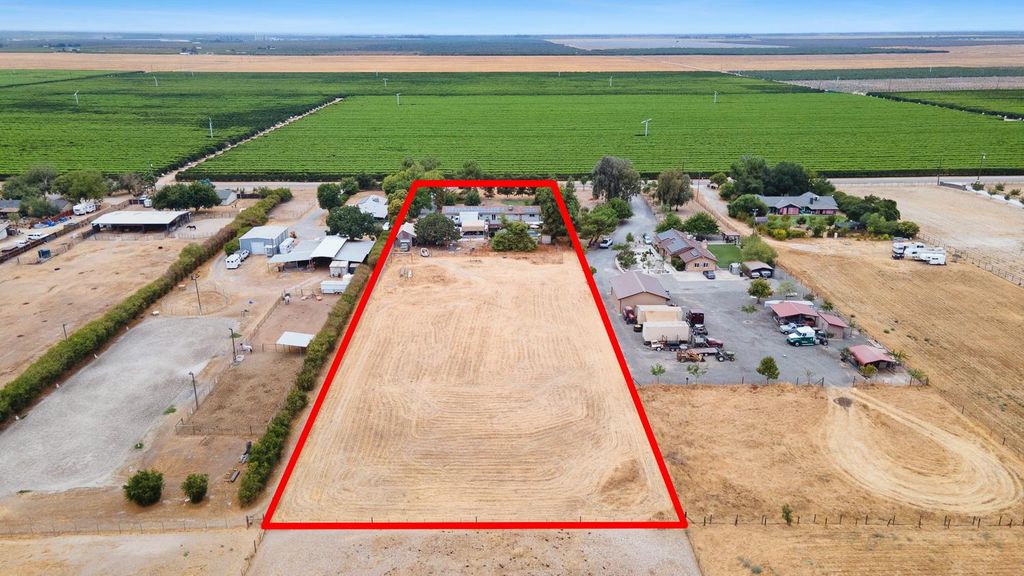 Image 37 of property listing at 12783 Road 34 1/2, Madera, CA 93636