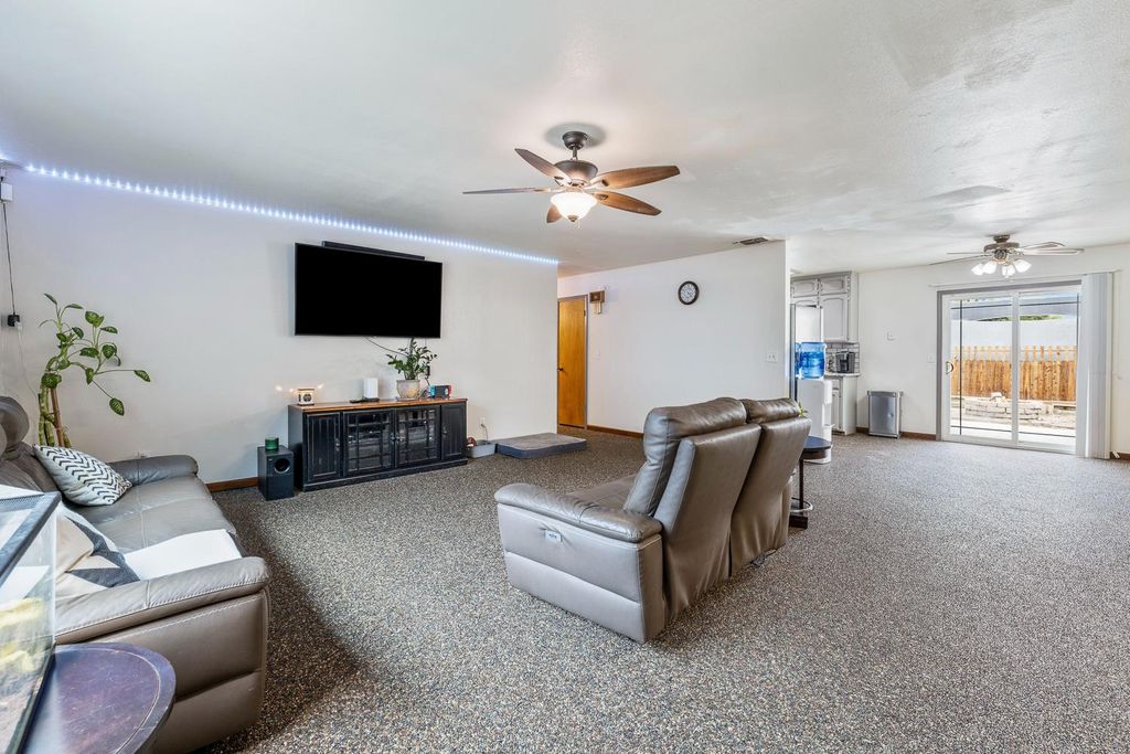 Image 4 of property listing at 12783 Road 34 1/2, Madera, CA 93636