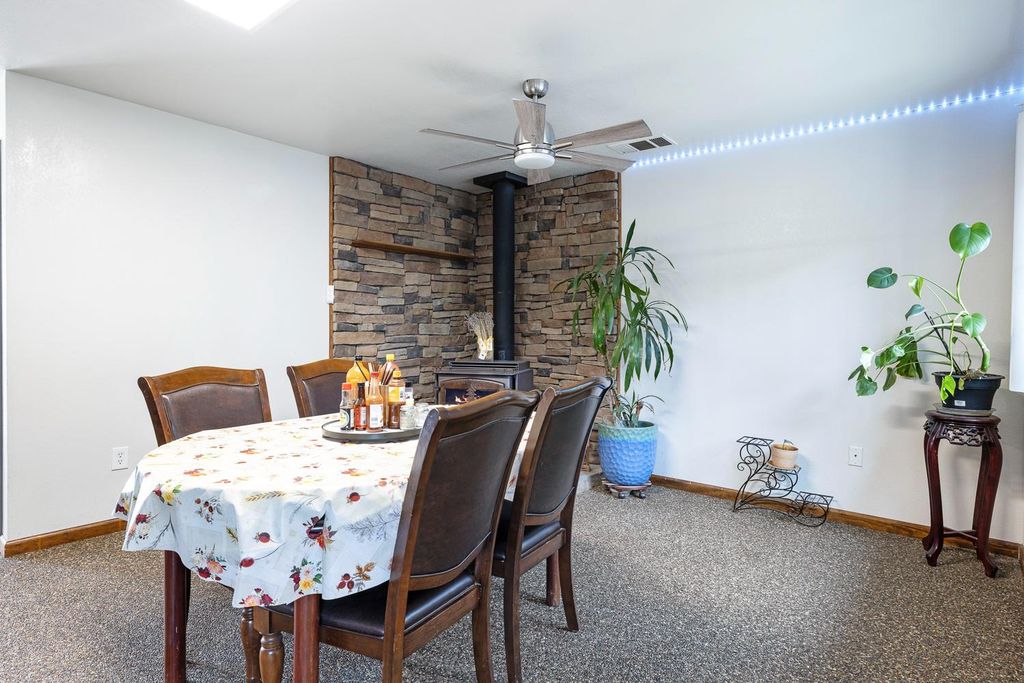 Image 6 of property listing at 12783 Road 34 1/2, Madera, CA 93636