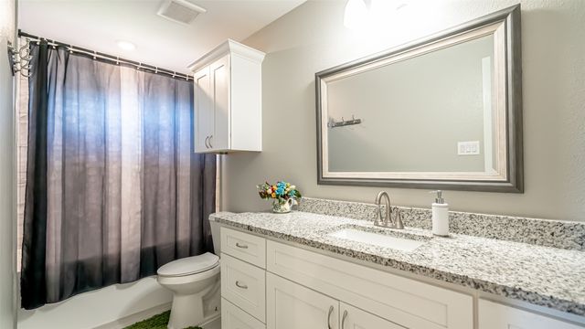 2657 Rodeo Drive, Quinlan, TX 75474